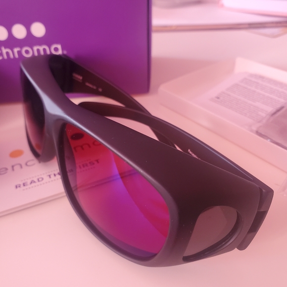 Enchroma Black Receptor Fitover Cx3 Sun - colourblind glasses - Picture 7 of 10